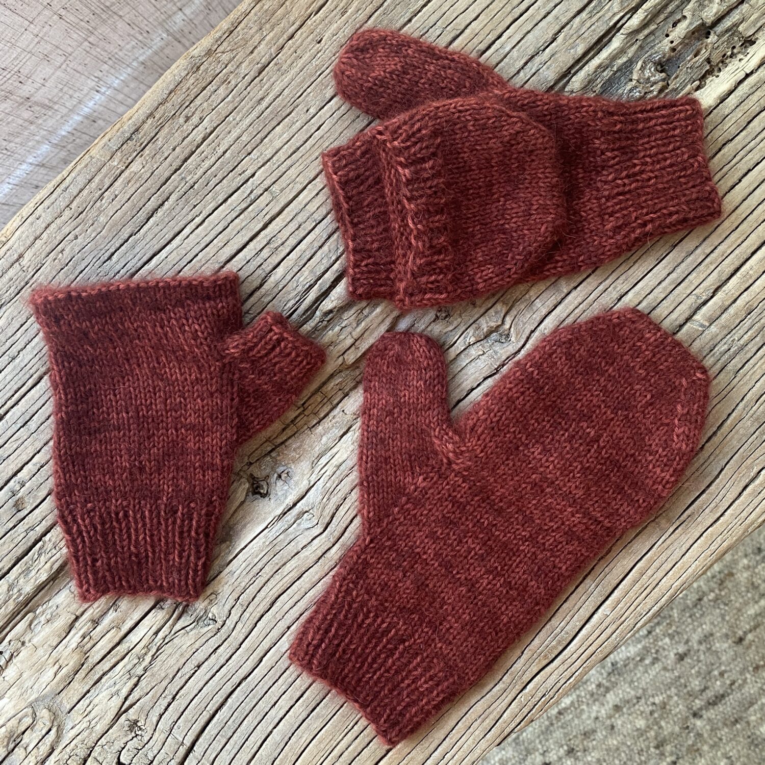 ELENA MITTENS (EN) – Image 2